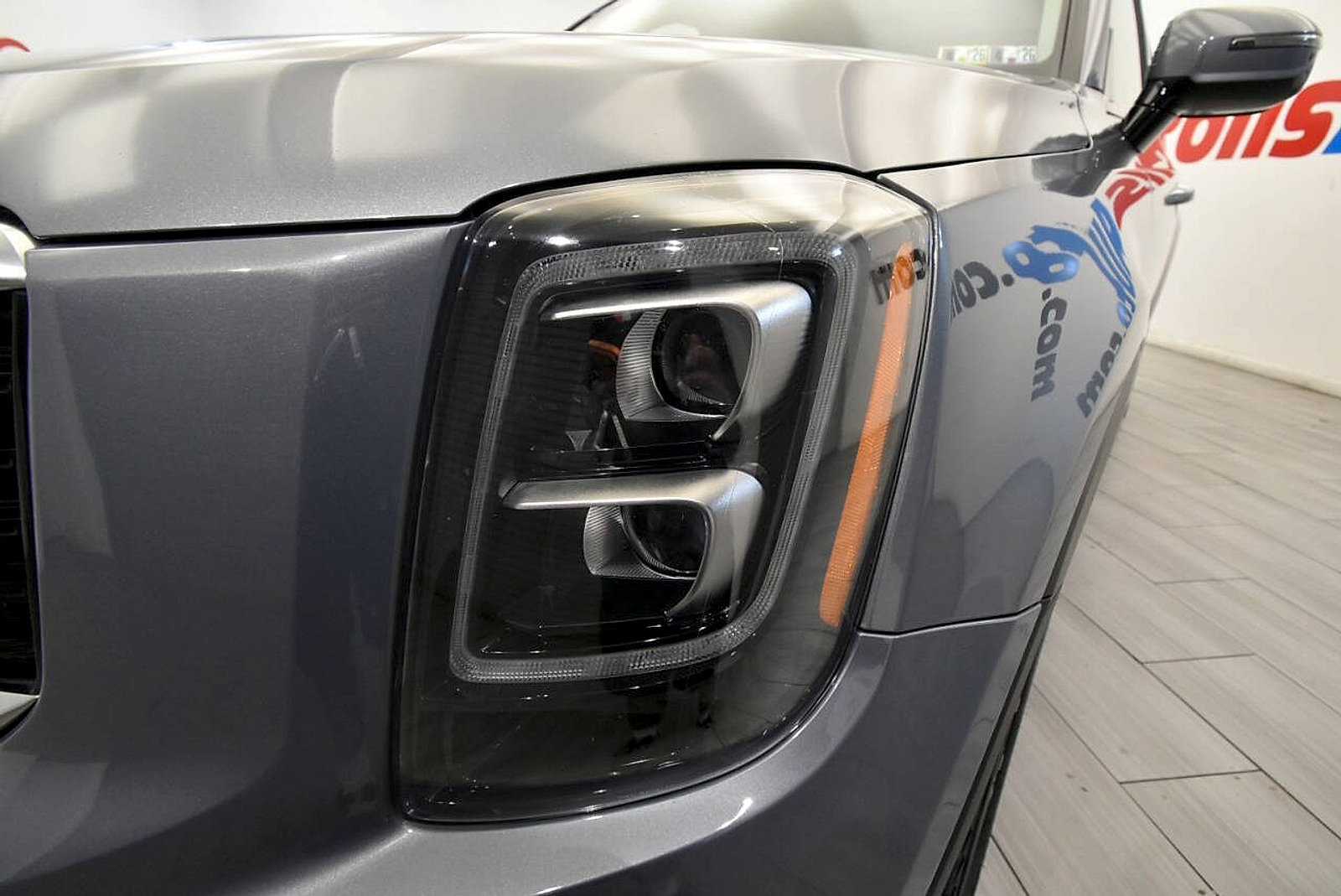 Used 2022 Kia Telluride SX w/ SX Prestige Package AWD/4WD image 9