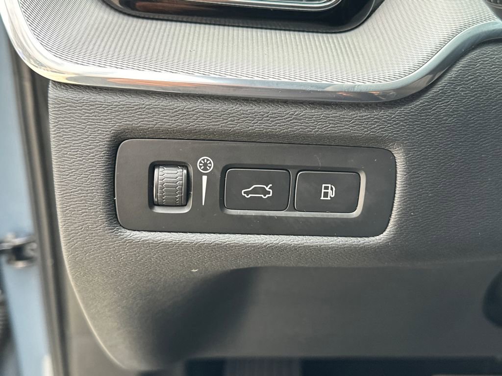 Used 2022 Volvo XC60 T8 Polestar image 26