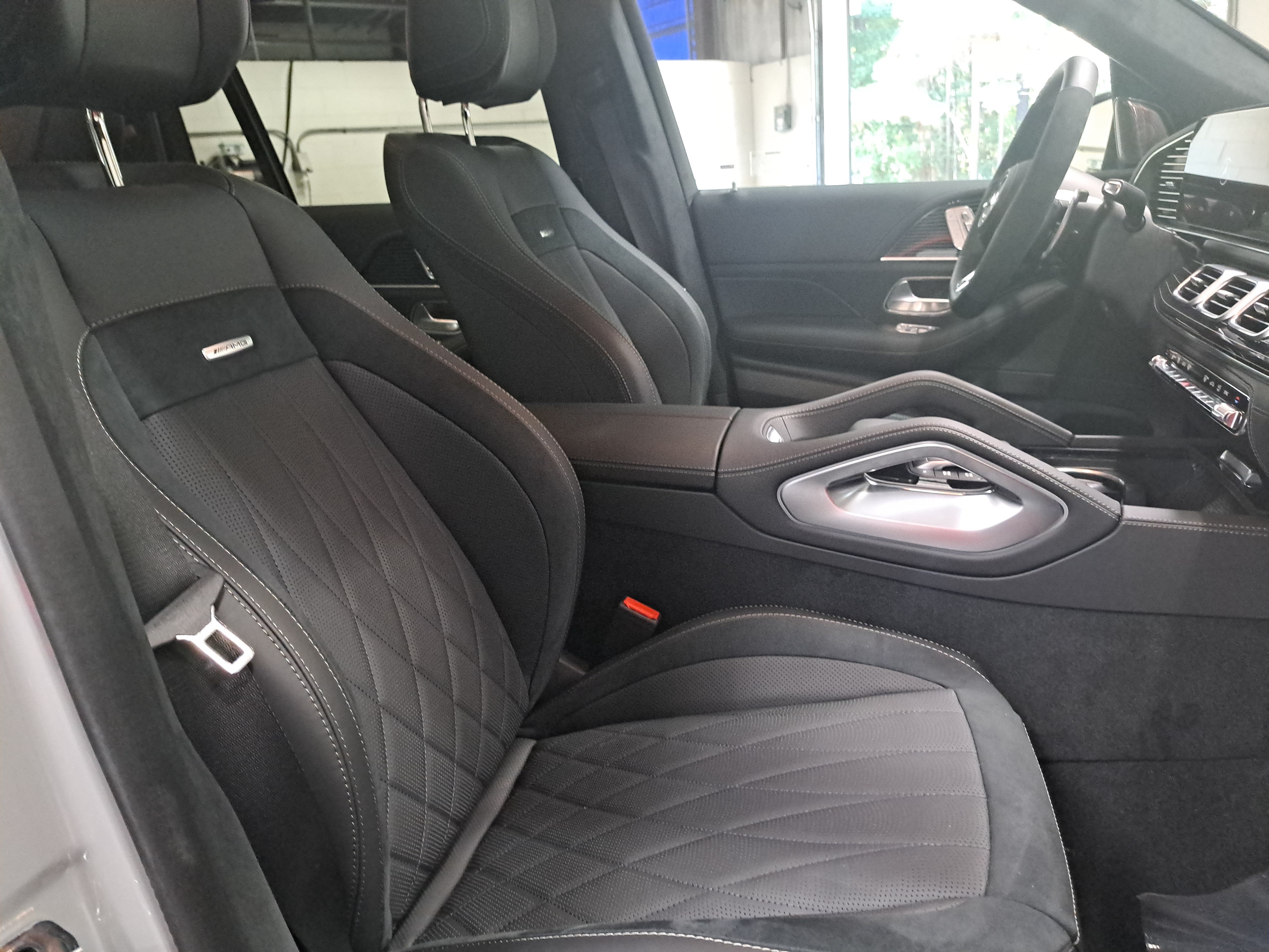 New 2026 Mercedes-Benz GLS 63 AMG 4MATIC image 10