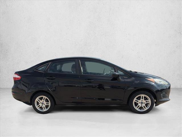 Used 2017 Ford Fiesta SE FWD image 4