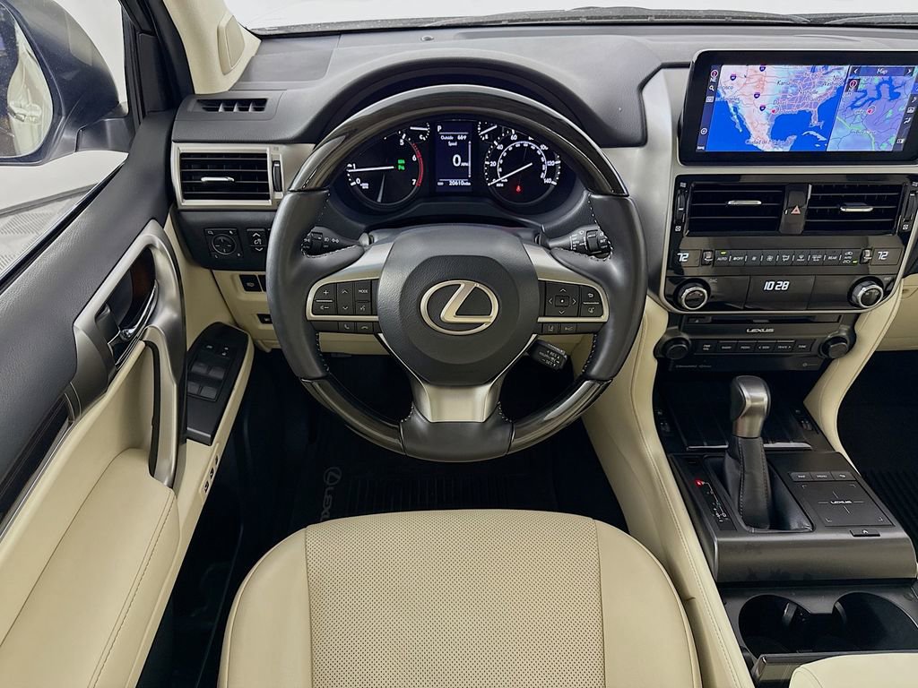 Used 2023 Lexus GX 460 Premium w/ Premium Package image 23