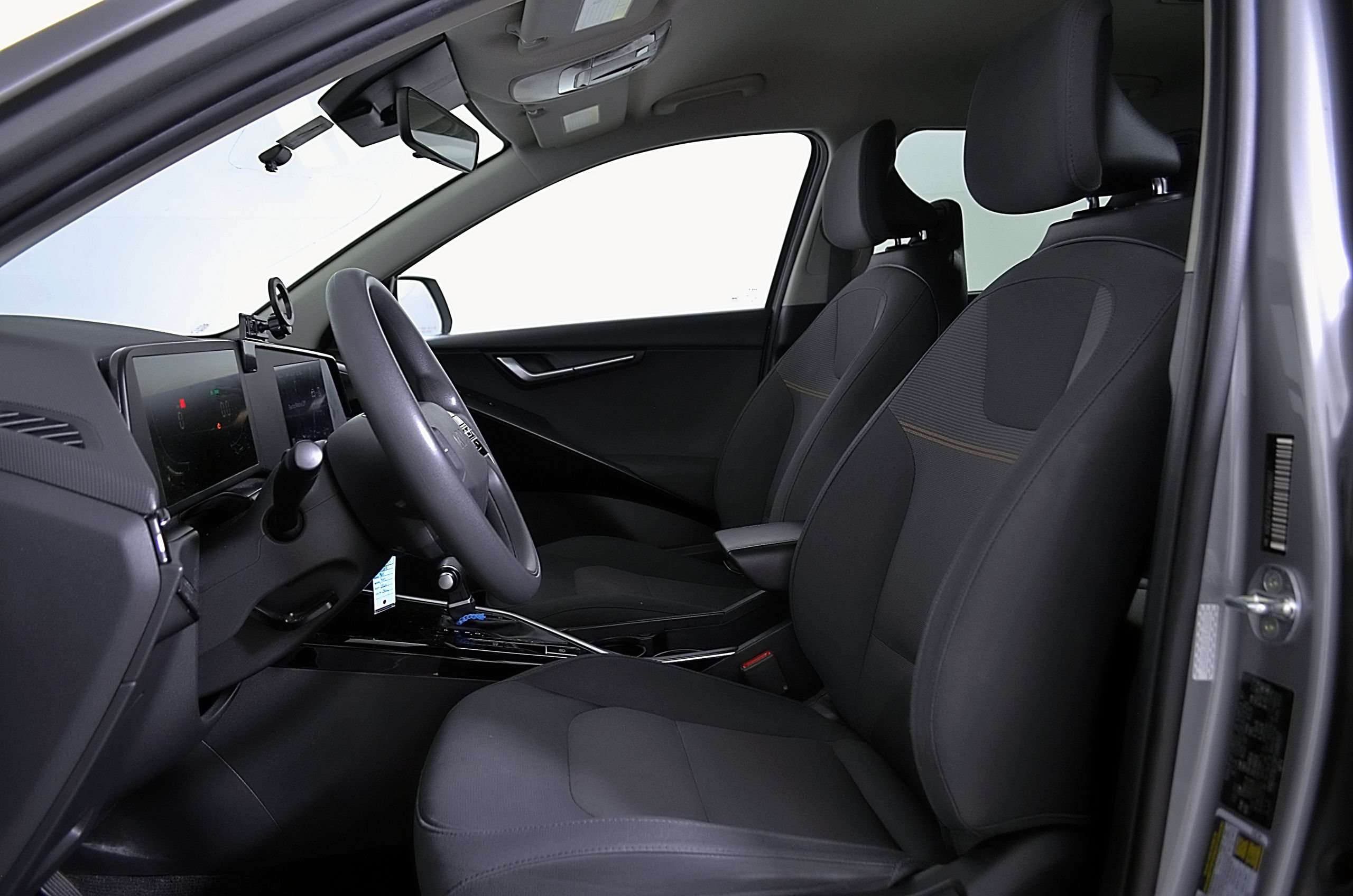 Used 2023 Kia Niro LX FWD image 14