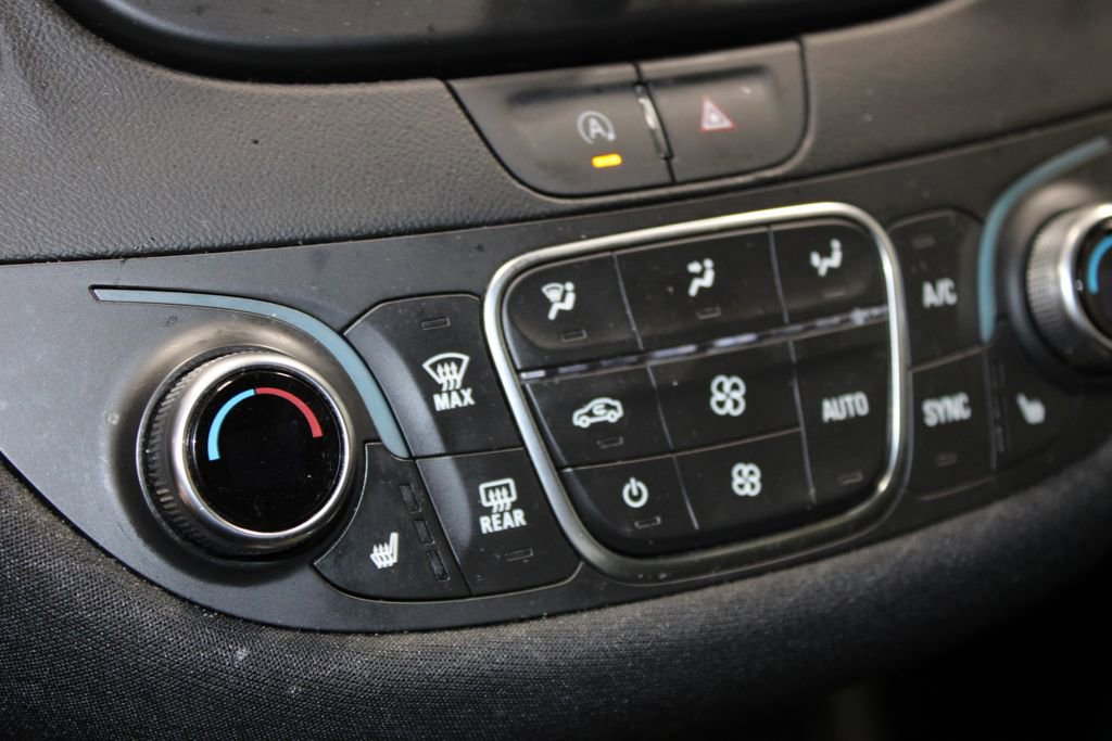 Used 2025 Chevrolet Malibu LT image 38