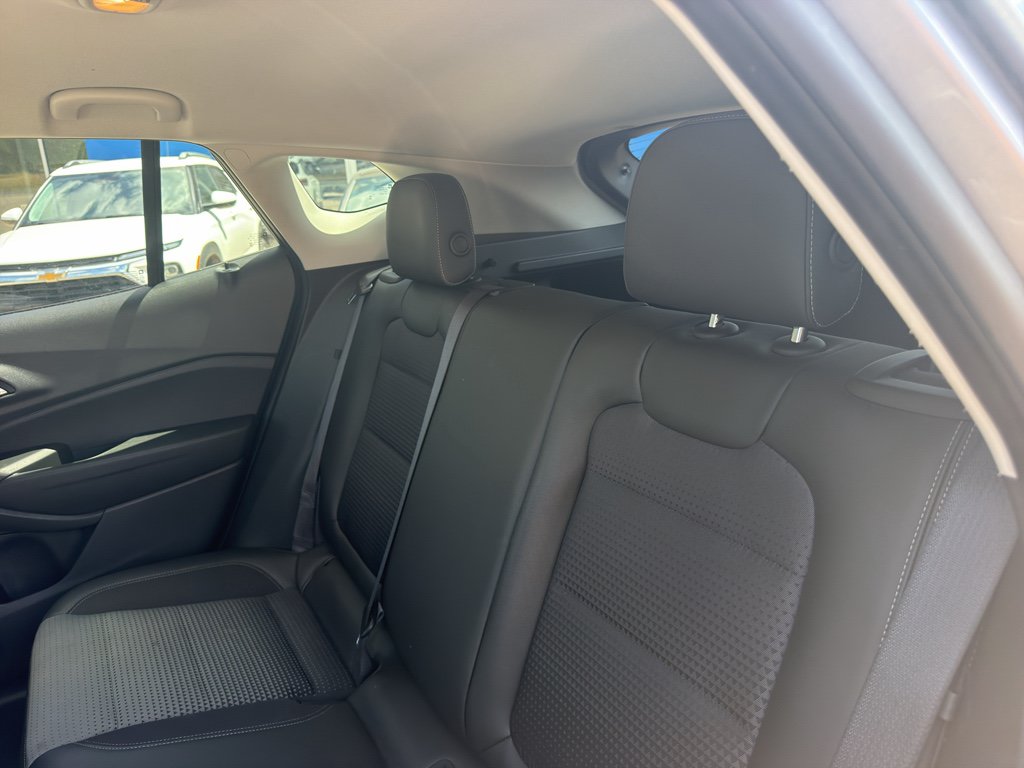 Certified 2024 Chevrolet Trax LT FWD image 24