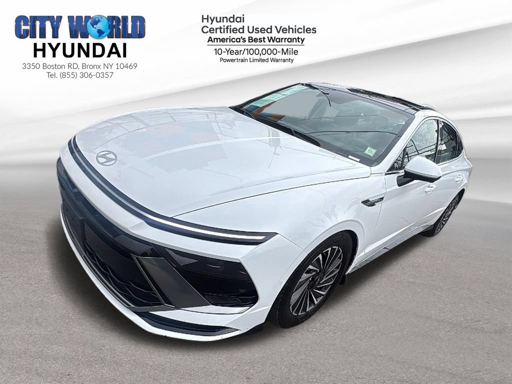 Used 2025 Hyundai Sonata Limited FWD image 1