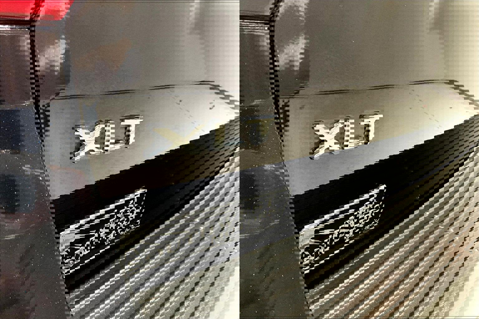 Used 2021 Ford Expedition XLT image 23