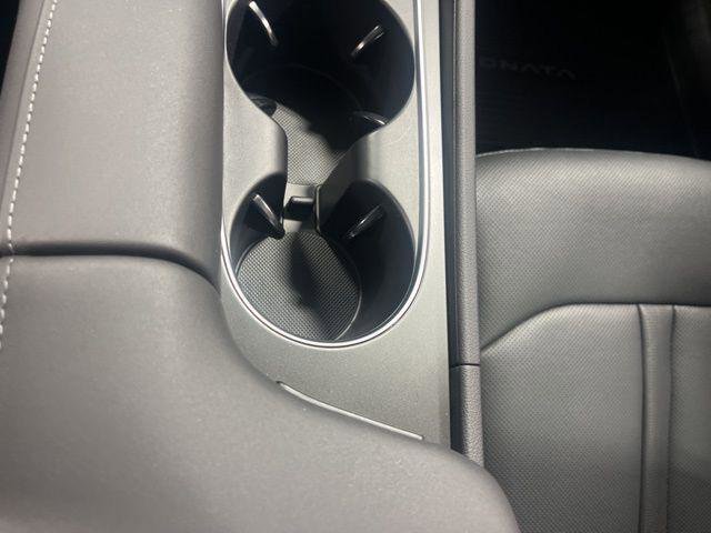 New 2025 Hyundai Sonata Limited image 22