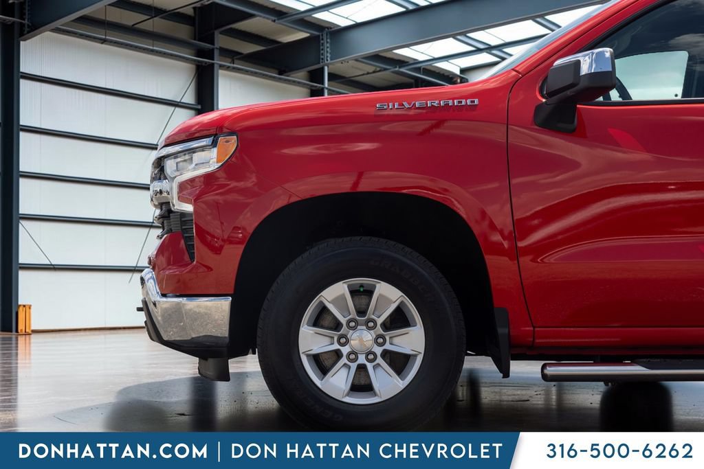 Used 2022 Chevrolet Silverado 1500 LT AWD/4WD image 28