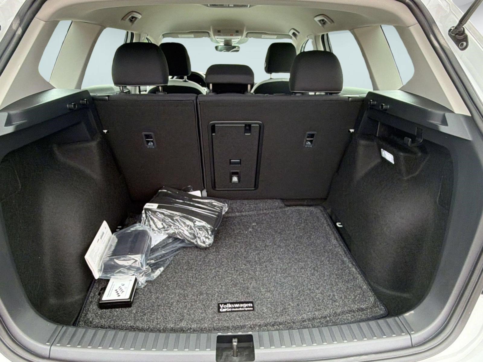 New 2026 Volkswagen Taos S FWD image 21