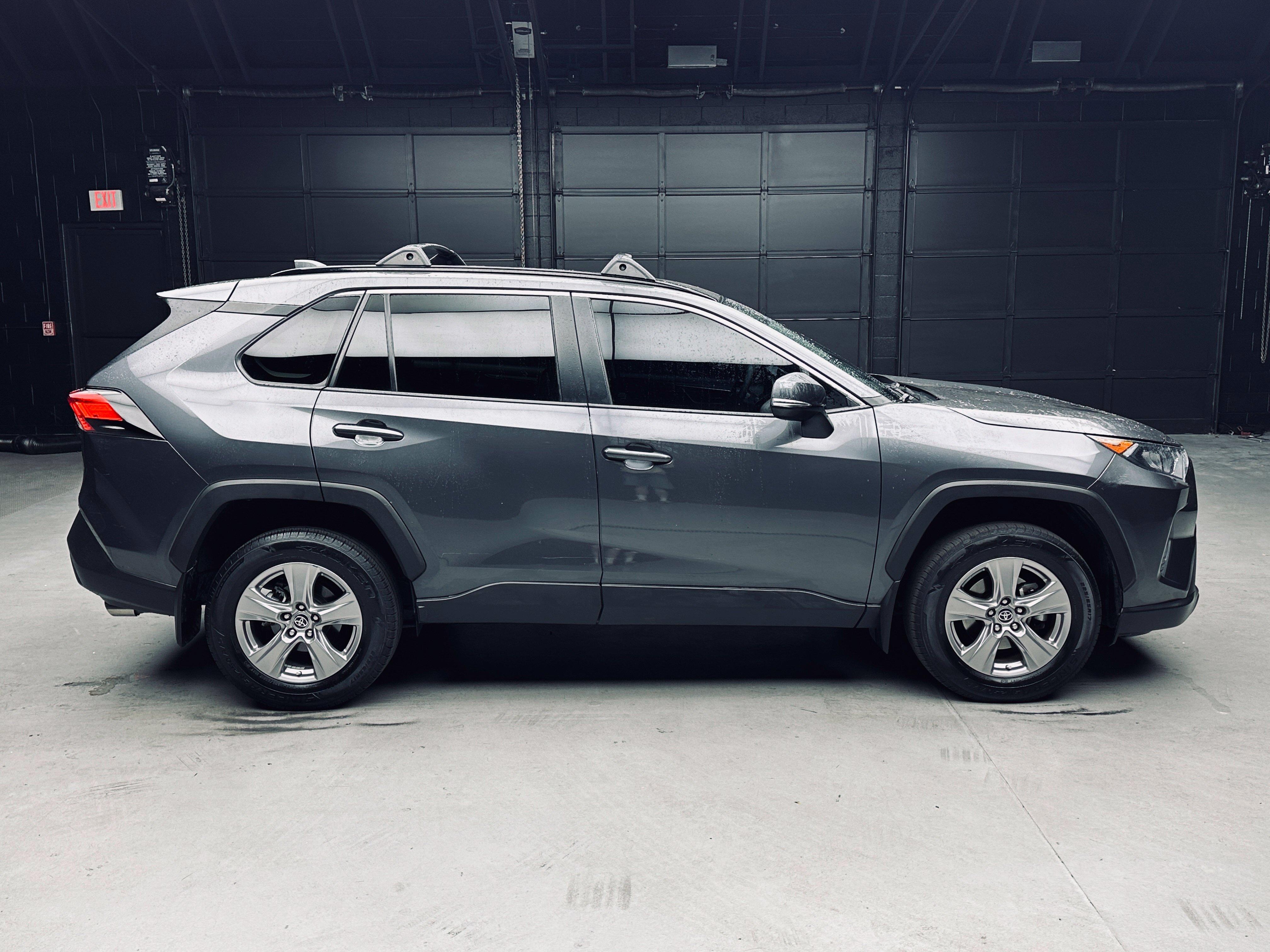 Used 2019 Toyota RAV4 LE w/ Carpet Mat Package FWD image 8