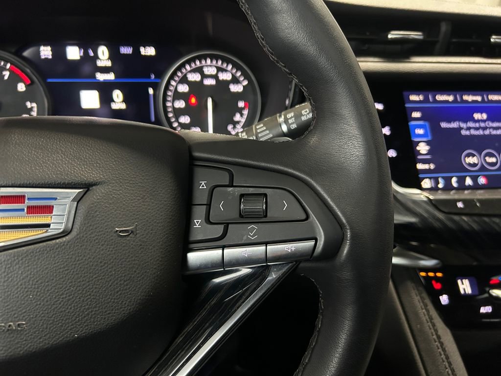 Used 2024 Cadillac XT6 Premium Luxury w/ Technology Package image 19