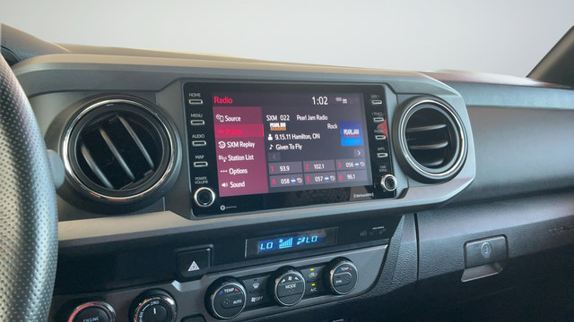 Used 2021 Toyota Tacoma TRD Off-Road AWD/4WD image 15