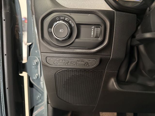 New 2025 Jeep Wrangler Willys AWD/4WD image 25