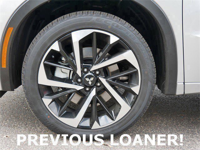 Used 2025 Mitsubishi Outlander SEL image 9