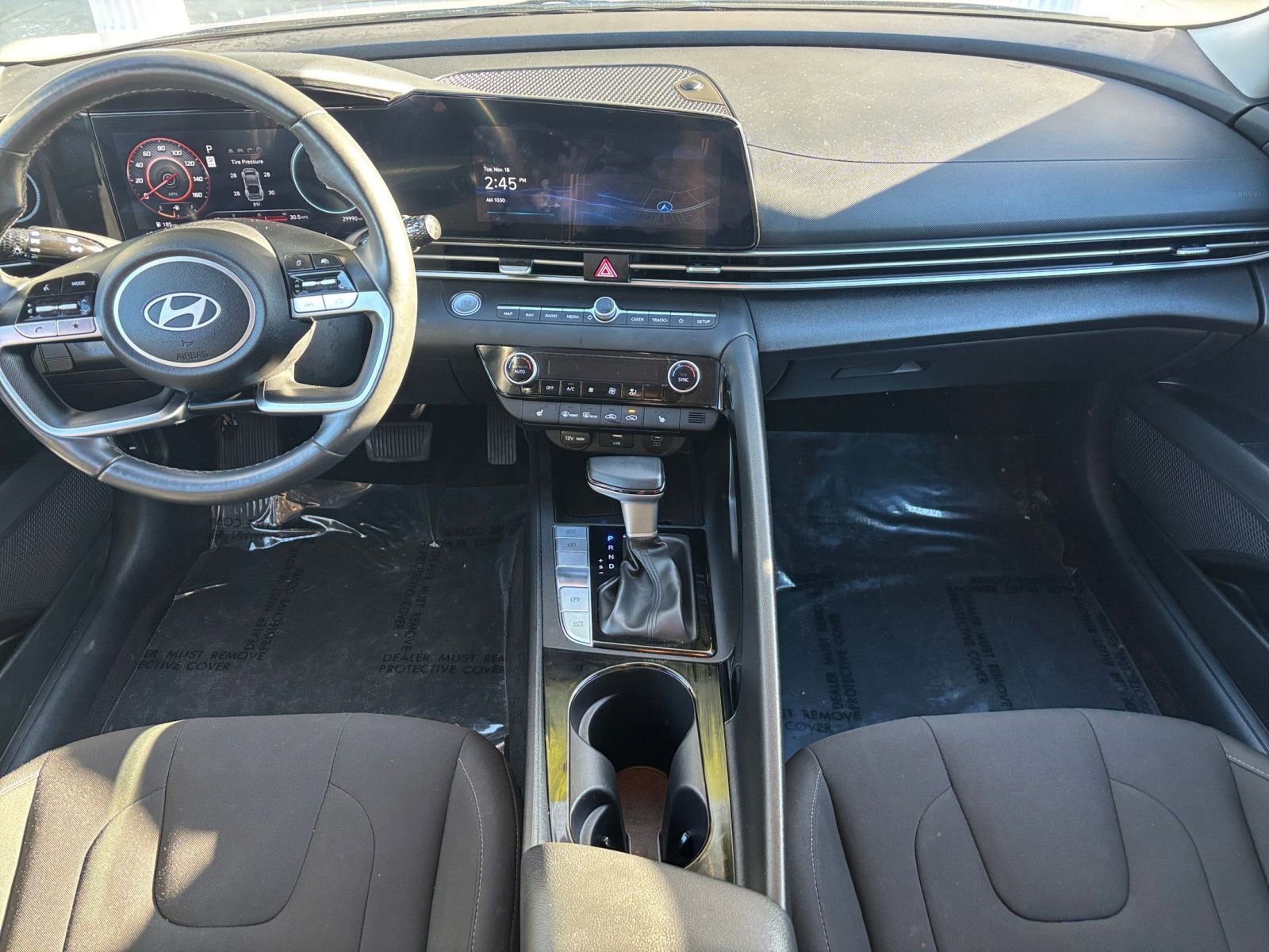 Used 2025 Hyundai Elantra SEL image 29