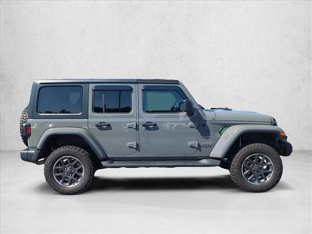 Used 2019 Jeep Wrangler Unlimited Sahara AWD/4WD image 4