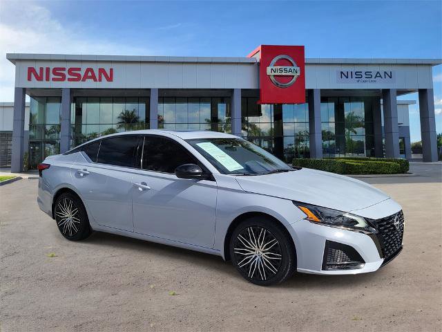 Certified 2023 Nissan Altima 2.5 SR w/ SR Premium Package image 2