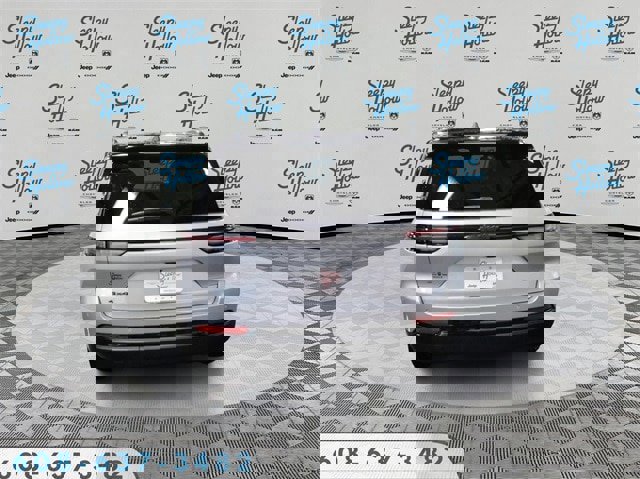 New 2025 Jeep Grand Cherokee Limited w/ Trailer Tow Package image 6