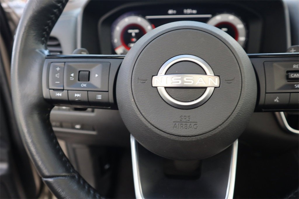 Certified 2022 Nissan Rogue Platinum w/ Head-Up Display Package image 23