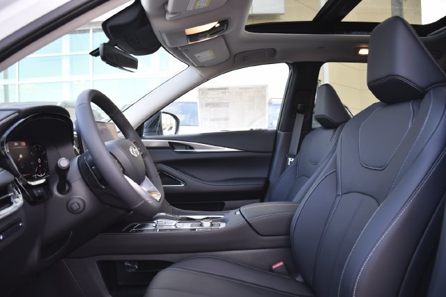 New 2027 INFINITI QX60 Luxe w/ Cargo Package FWD image 24