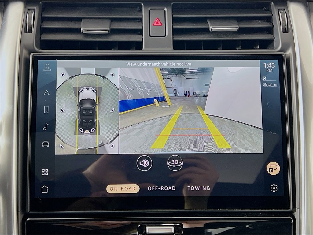 Certified 2024 Land Rover Discovery Dynamic SE image 14