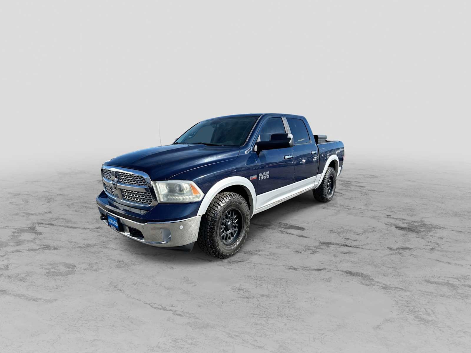 Used 2014 RAM 1500 Laramie w/ Convenience Group image 4