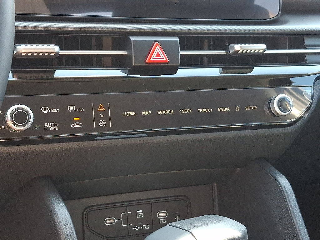 New 2026 Kia Sportage EX AWD/4WD image 11