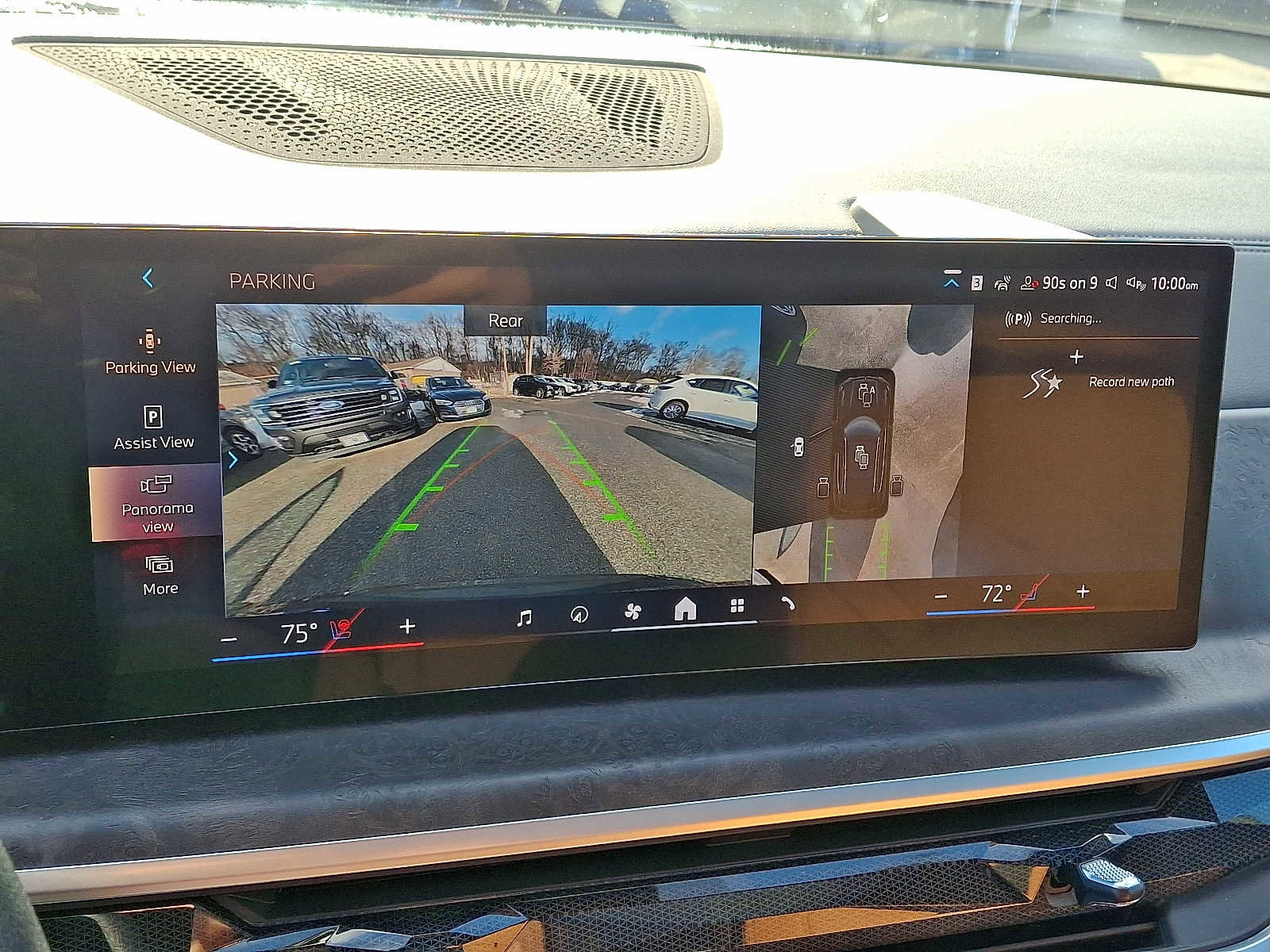 Certified 2024 BMW X5 xDrive50e w/ Premium Package image 19