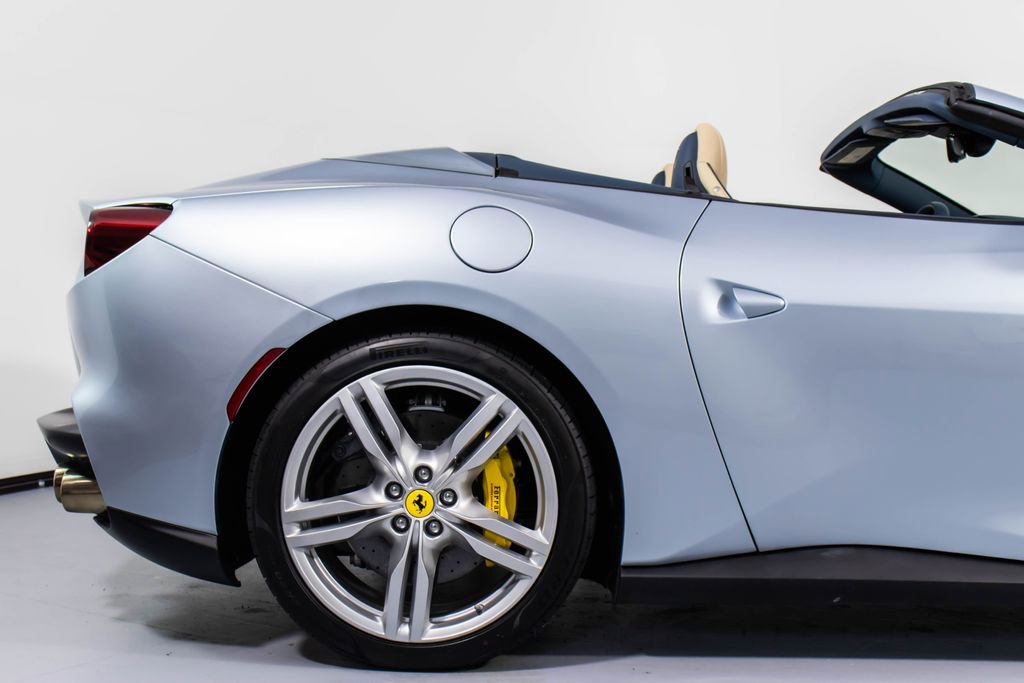 Certified 2022 Ferrari Portofino M RWD image 17