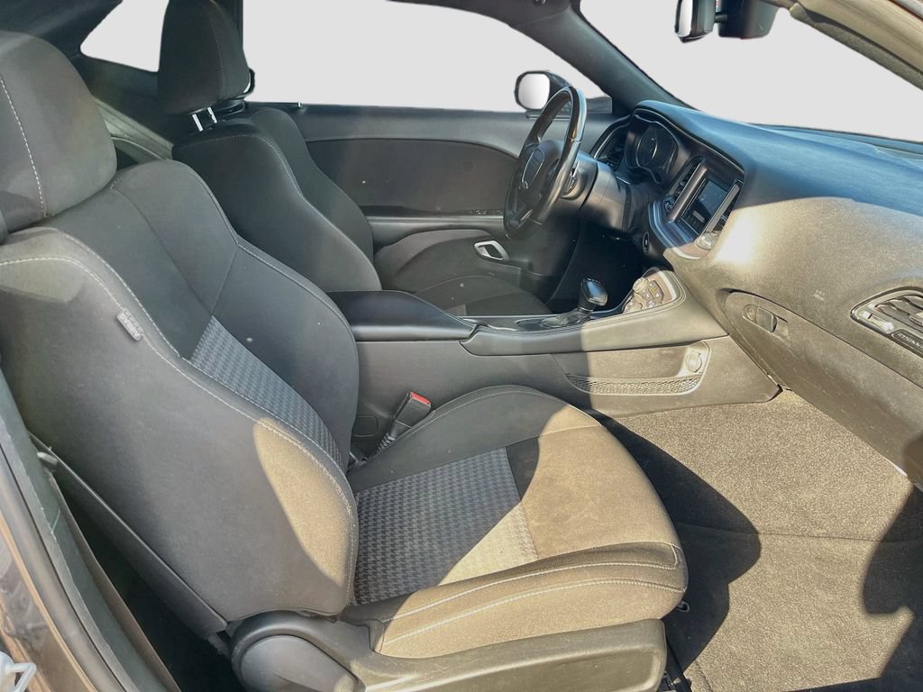 Used 2022 Dodge Challenger GT RWD image 25