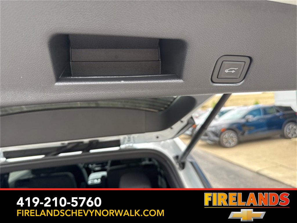 New 2025 Chevrolet Traverse LT w/ Enhanced Driving Package image 40