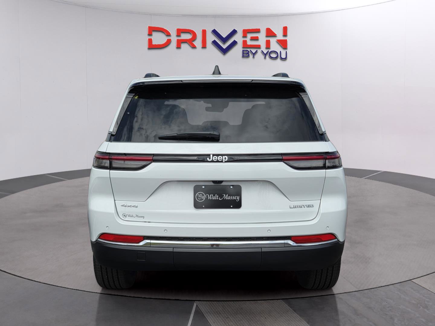 New 2025 Jeep Grand Cherokee Limited w/ Trailer Tow Package image 7