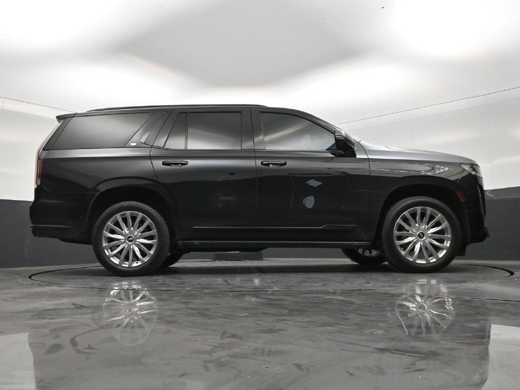 Used 2023 Cadillac Escalade Premium Luxury AWD/4WD image 24