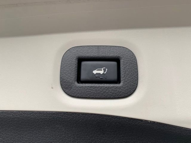 Used 2019 Nissan Rogue SV image 6