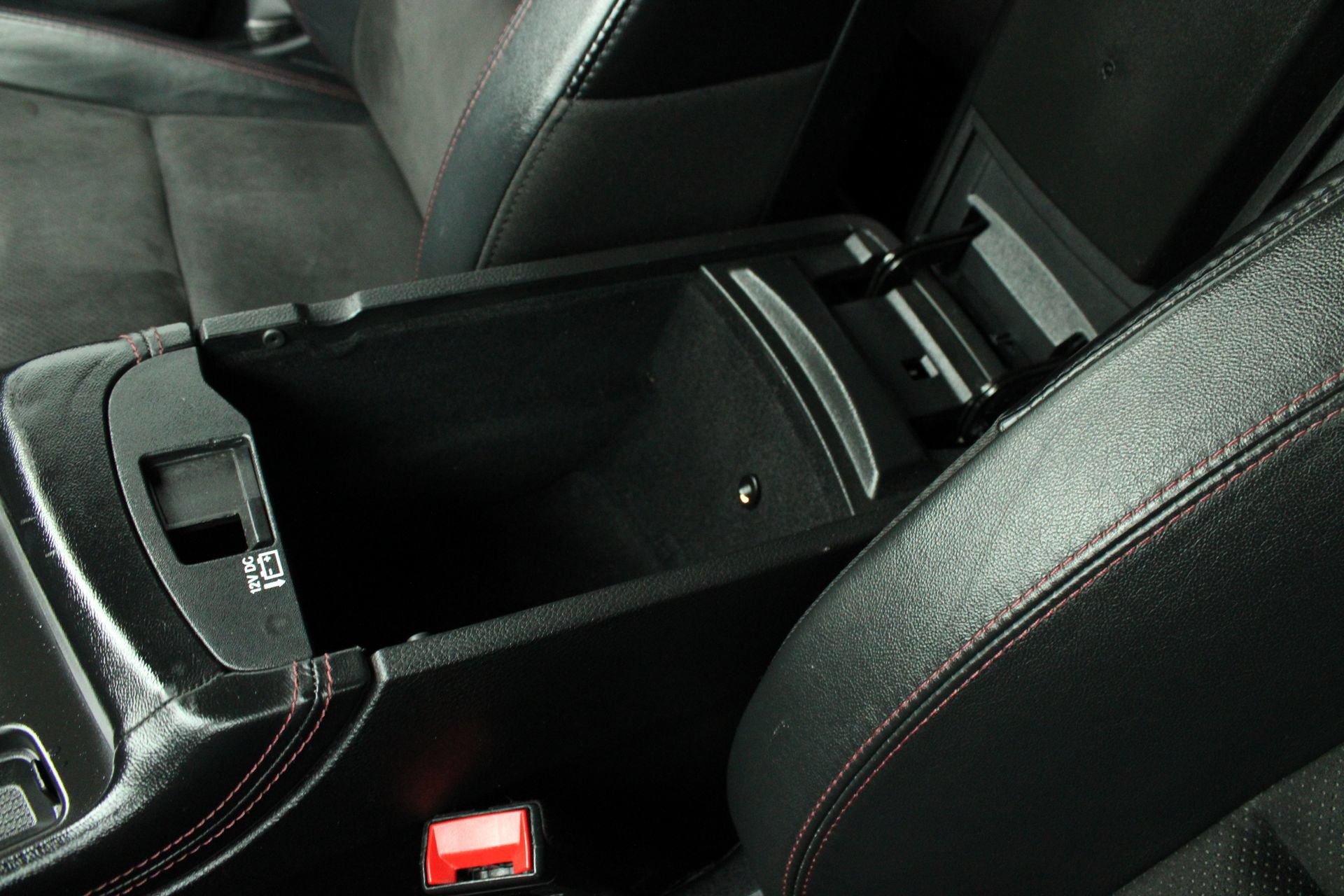 Used 2021 Dodge Durango R/T w/ Blacktop Package AWD/4WD image 51