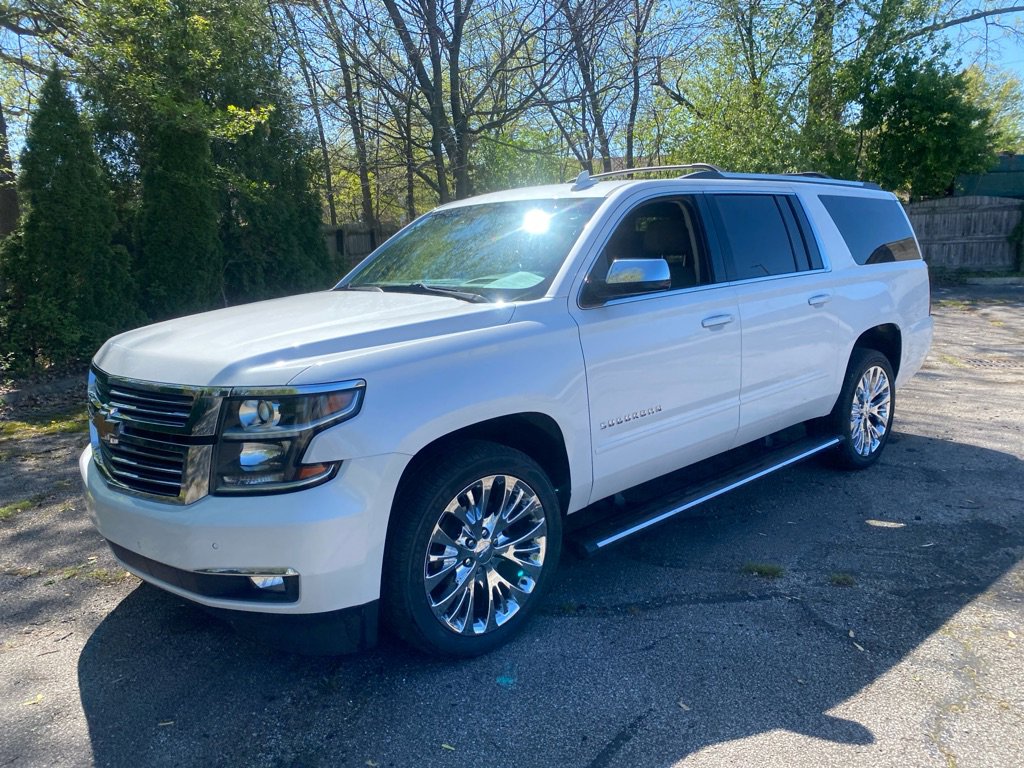 Used 2020 Chevrolet Suburban Premier AWD/4WD image 1