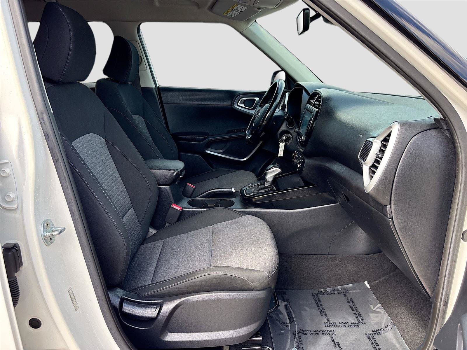 Used 2020 Kia Soul GT-Line FWD image 25