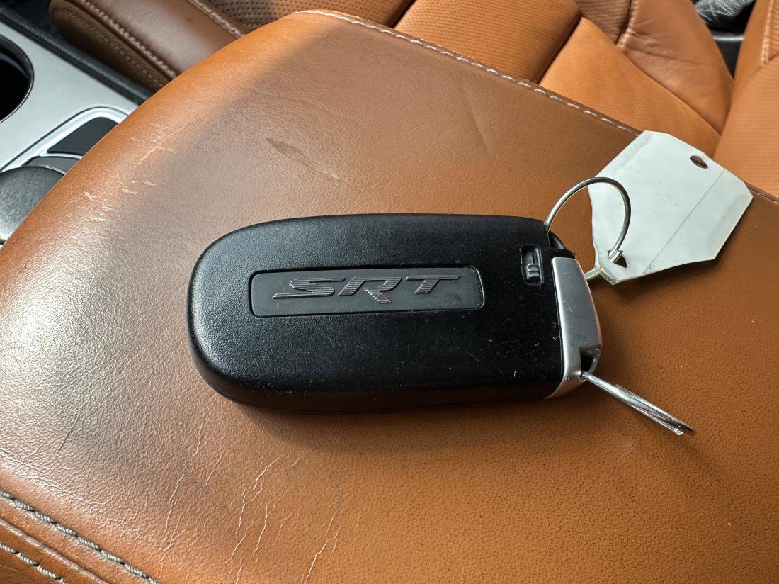 Used 2016 Jeep Grand Cherokee SRT image 20