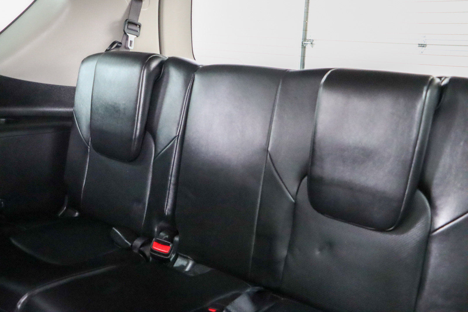 Used 2022 Nissan Armada SL w/ Captain's Chairs Package image 27