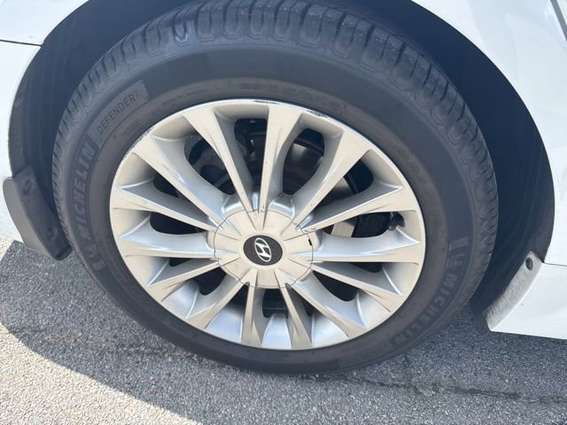 Used 2015 Hyundai Sonata Limited image 6