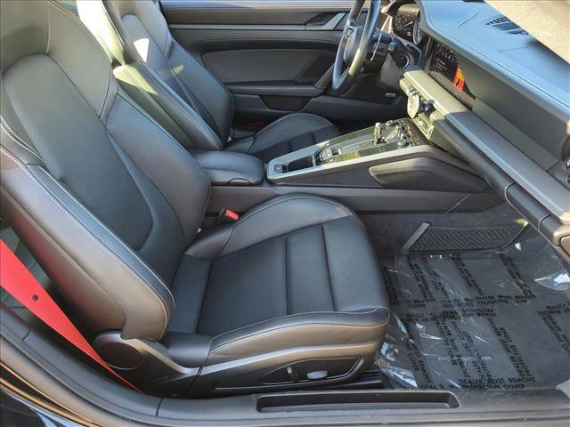 Used 2022 Porsche 911 Carrera RWD image 19