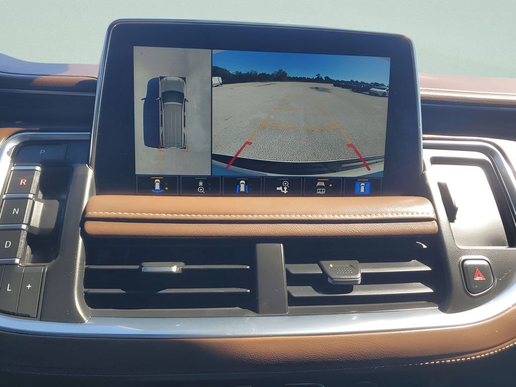 Used 2021 Chevrolet Suburban High Country image 31