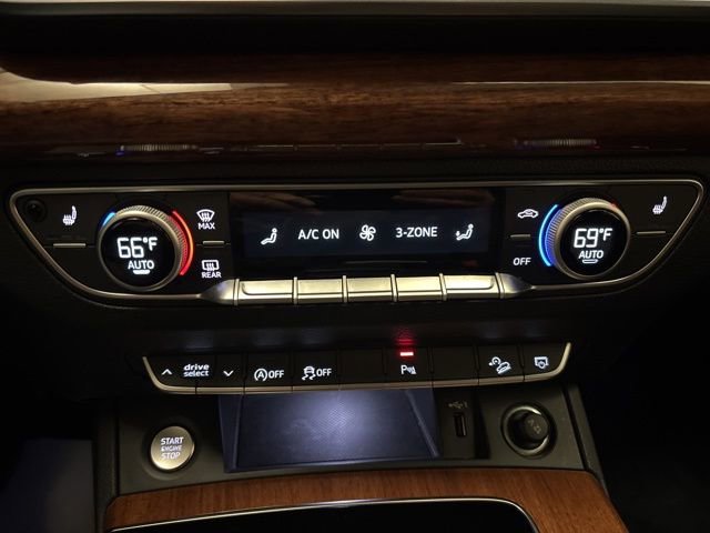 Used 2022 Audi Q5 2.0T Premium w/ Convenience Package image 18