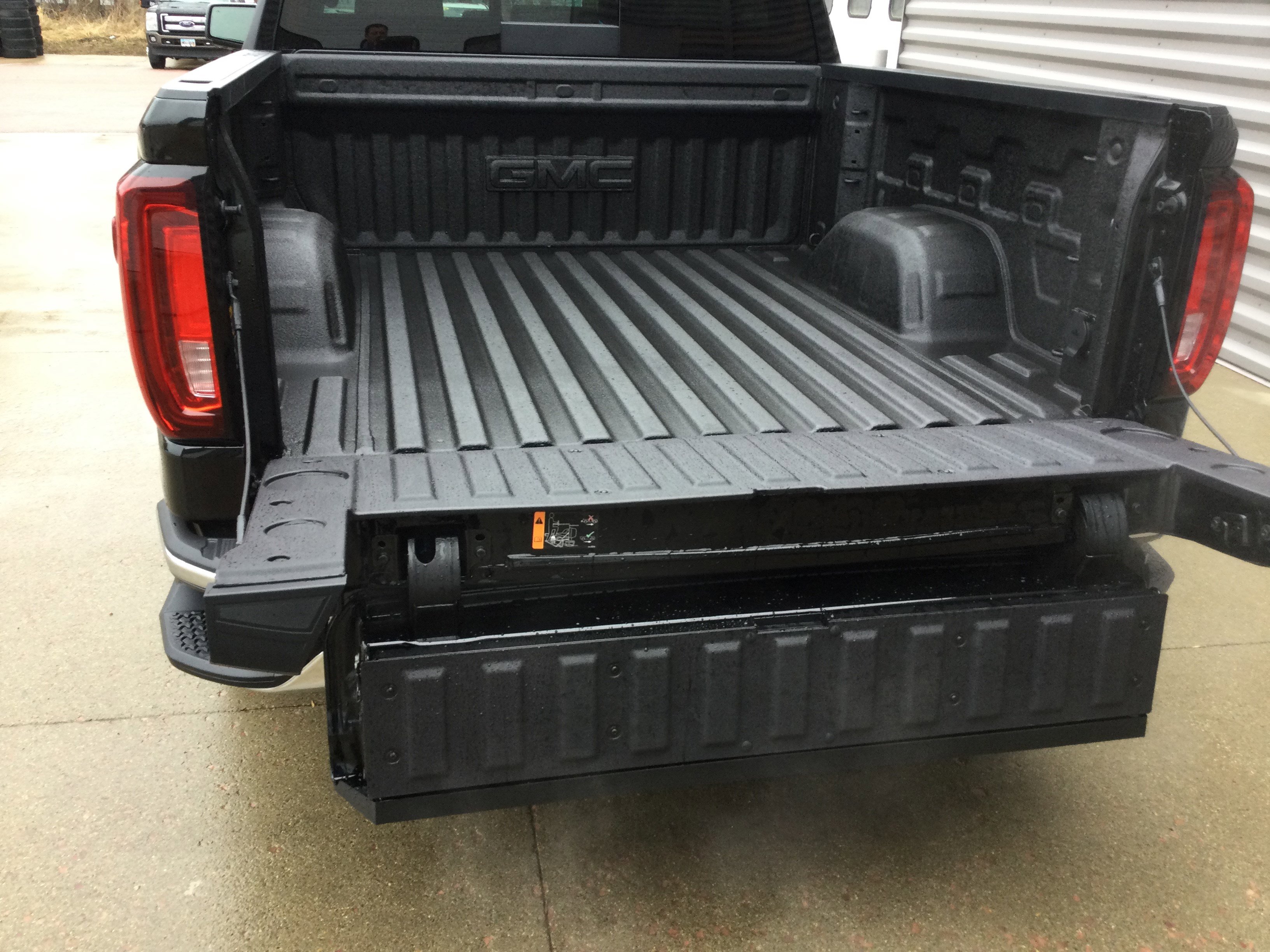 New 2026 GMC Sierra 1500 SLT w/ SLT Premium Plus Package image 5