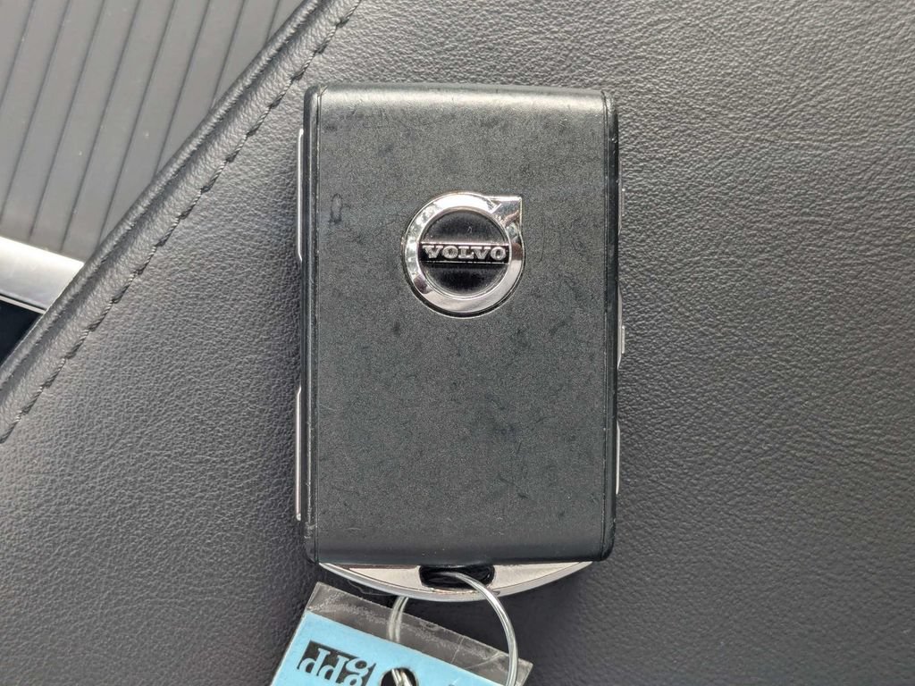 Certified 2024 Volvo S60 B5 Core AWD/4WD image 45