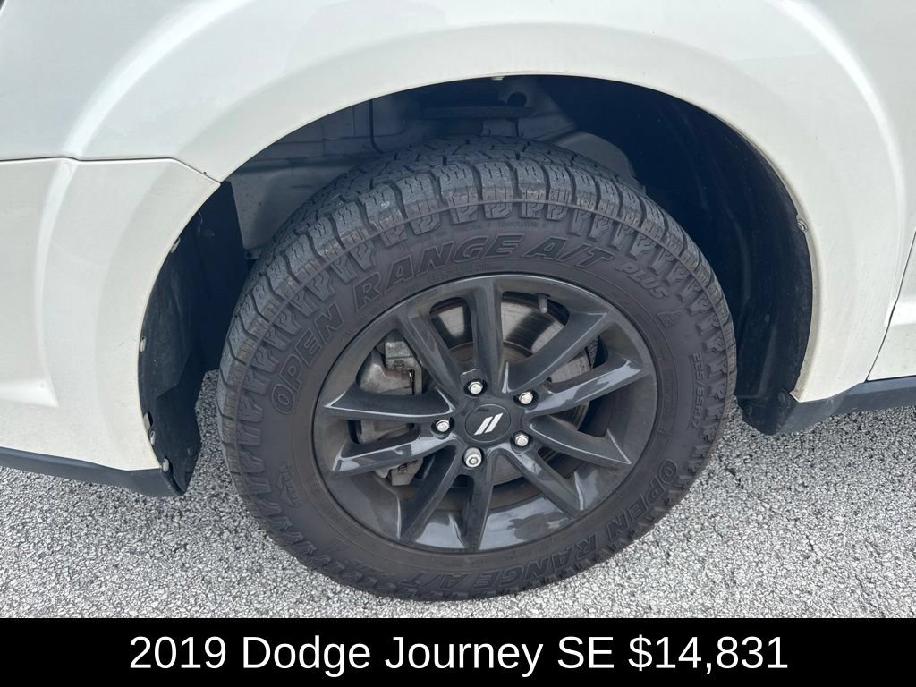 Used 2019 Dodge Journey SE w/ Premium Group FWD image 9