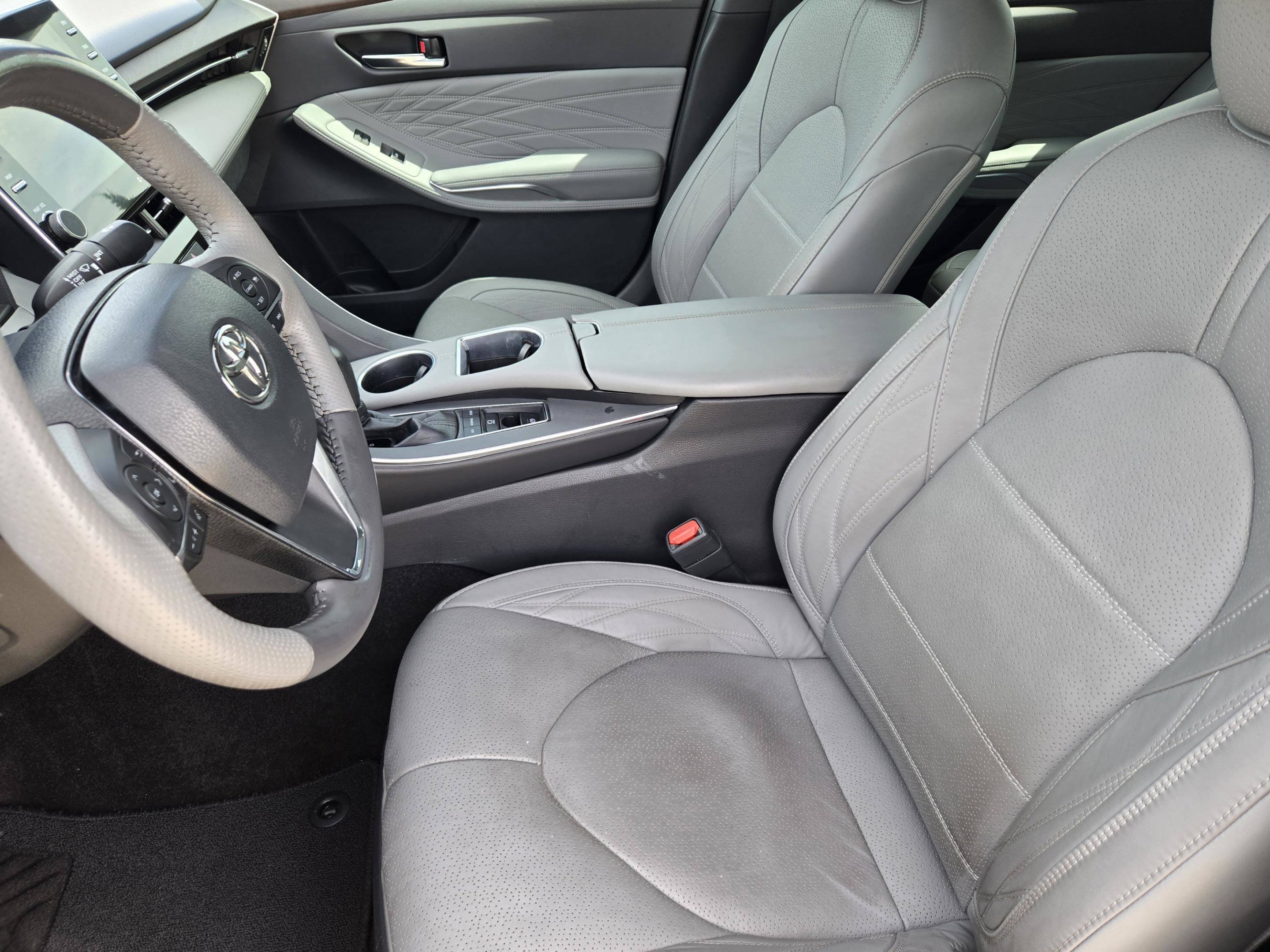 Used 2019 Toyota Avalon Limited w/ Advanced Safety Package image 14