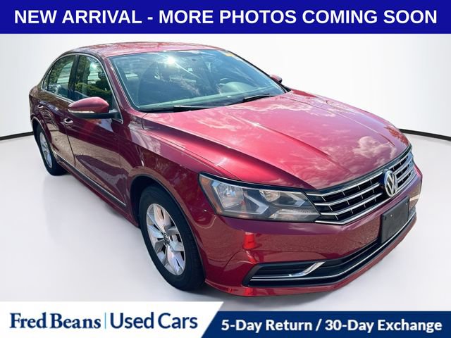 Used 2016 Volkswagen Passat 1.8T S FWD image 1