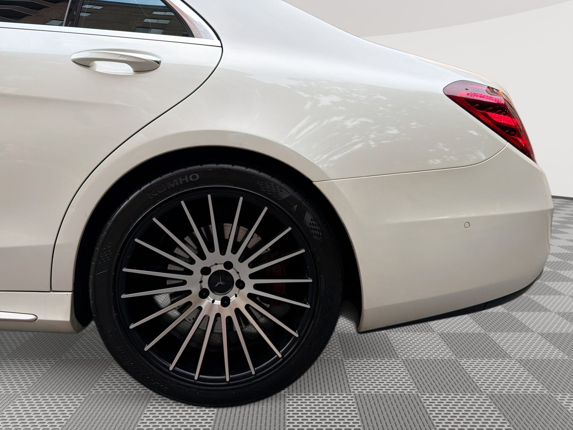 Used 2019 Mercedes-Benz S 560 4MATIC Sedan image 29