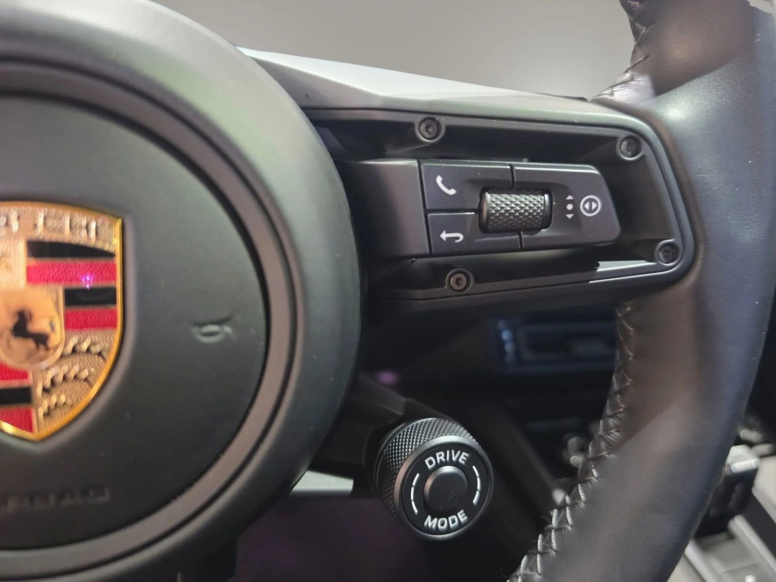 Used 2024 Porsche 911 Carrera GTS w/ Premium Package RWD image 84